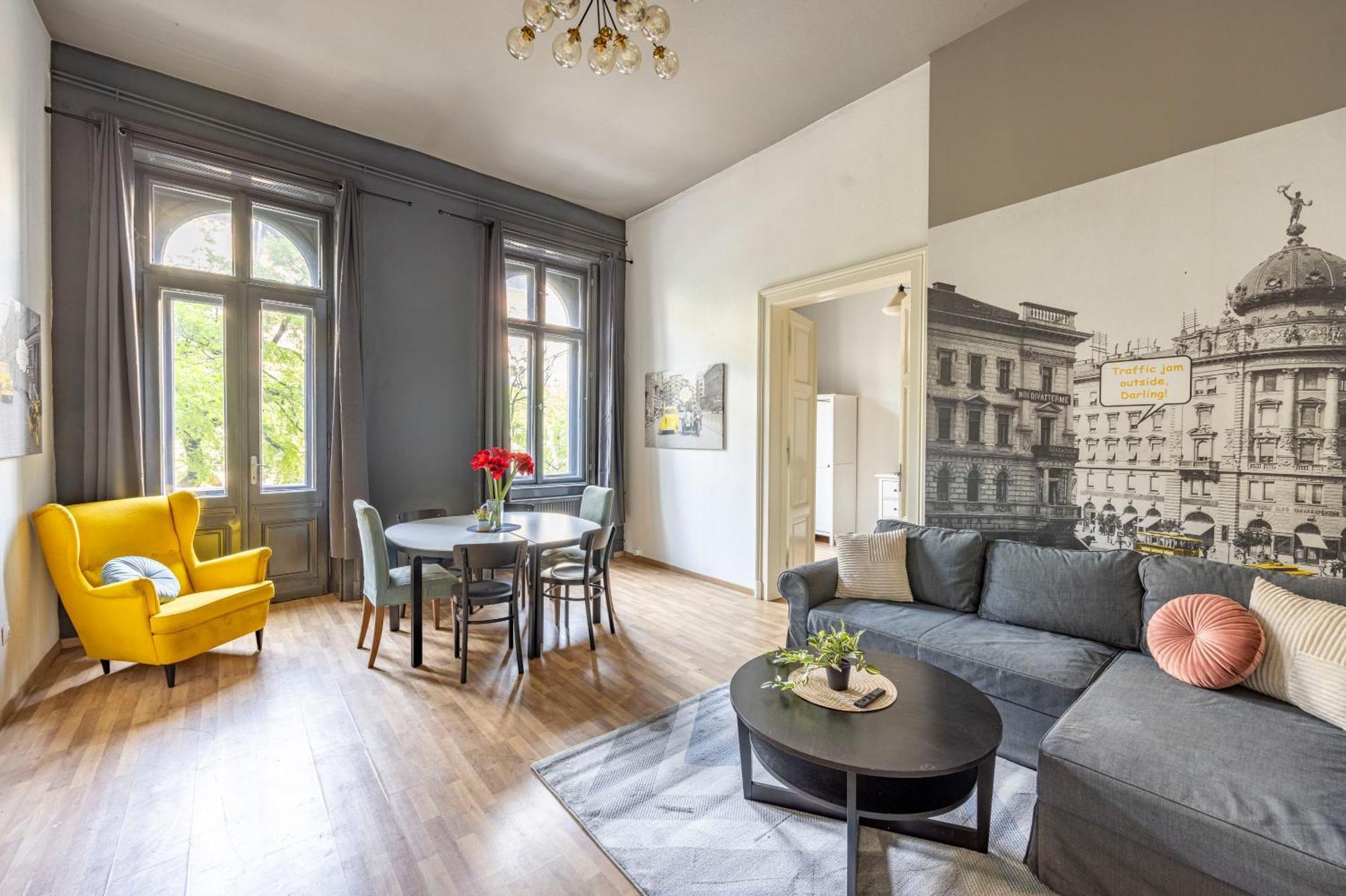 Cozy & Nostalgic Budapest Style Apartment In The Center Buitenkant foto