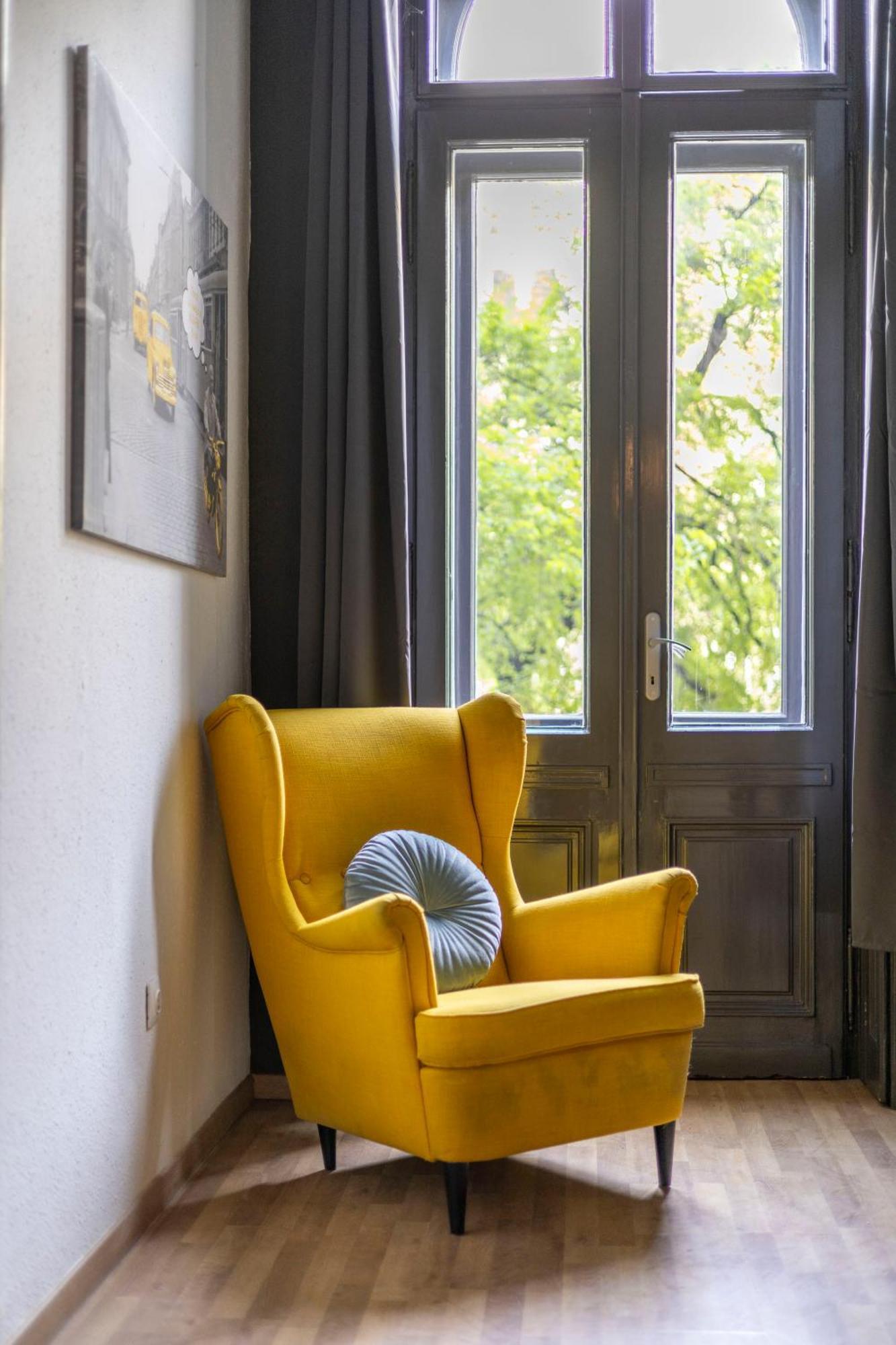 Cozy & Nostalgic Budapest Style Apartment In The Center Buitenkant foto